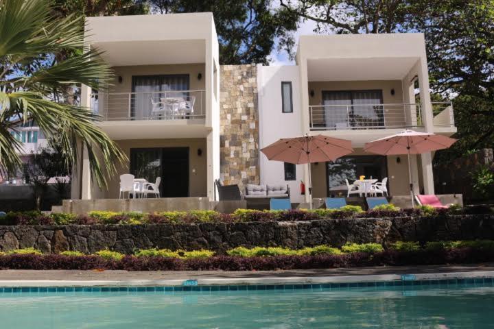 Valmarin Seafront Apartments Trou d'Eau Douce Bagian luar foto