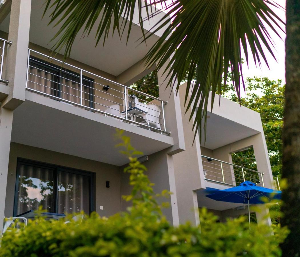 Valmarin Seafront Apartments Trou d'Eau Douce Bagian luar foto